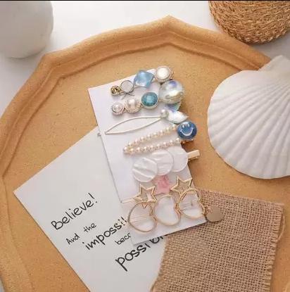 Gracious Pearl Gold Plated Hairclip Jewellery for Women Hair Pin (Blue)